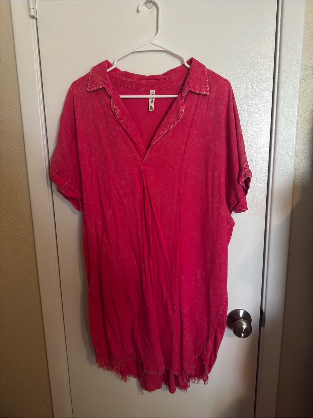 Relaxed Collared Women's Dress in Fuchsia